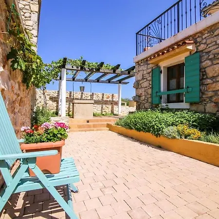Vila Villa Adele With Extra Large Pool, 82